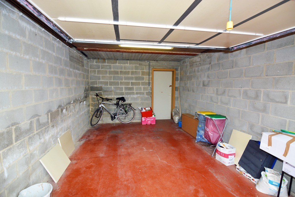 Energiezuinig appartement met 2 slpks, terras en inpandige garage. 