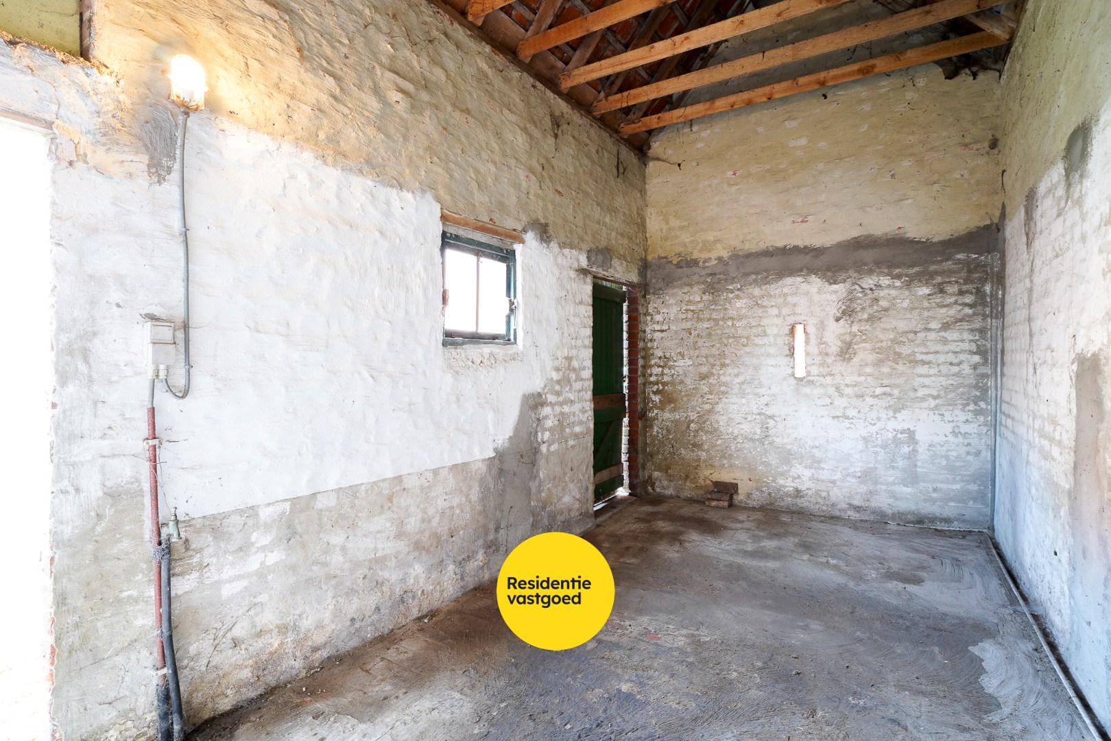 Zeer mooi onderhouden woning in het centrum van Aartrijke 