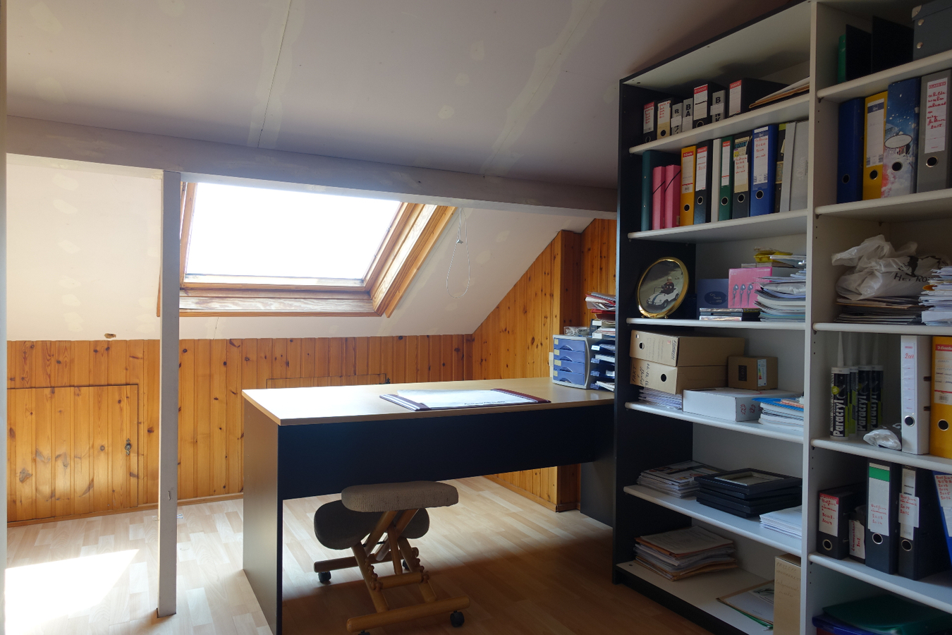 Ruime moderne woning aan het centrum van Aartrijke 