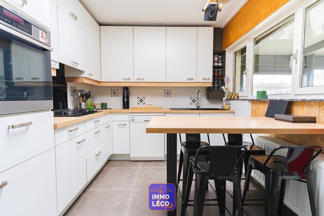 3 façades rénovée avec garage &amp; jardin, COUP DE COEUR ! 