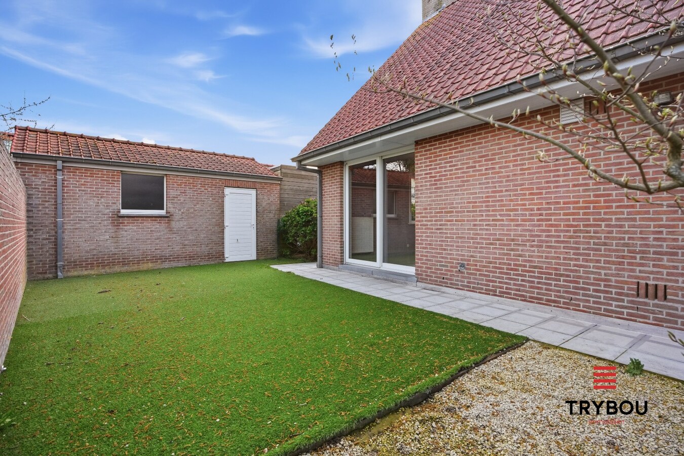 Halfopen bebouwing met 4 slaapkamers in Poelkapelle! 