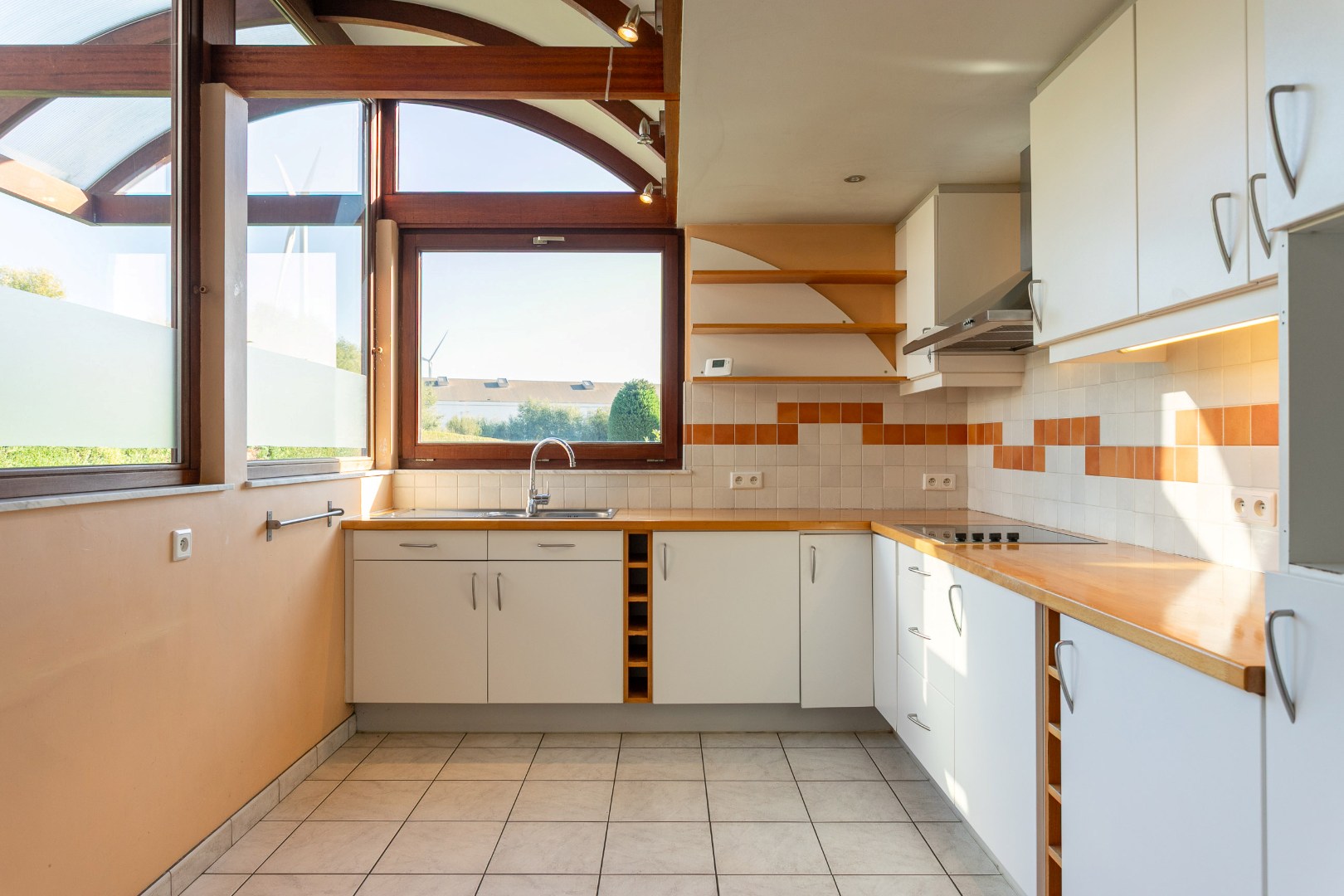 Karaktervolle architectenwoning (EPC B) met 3 slpks, garage en tuin te Lot 