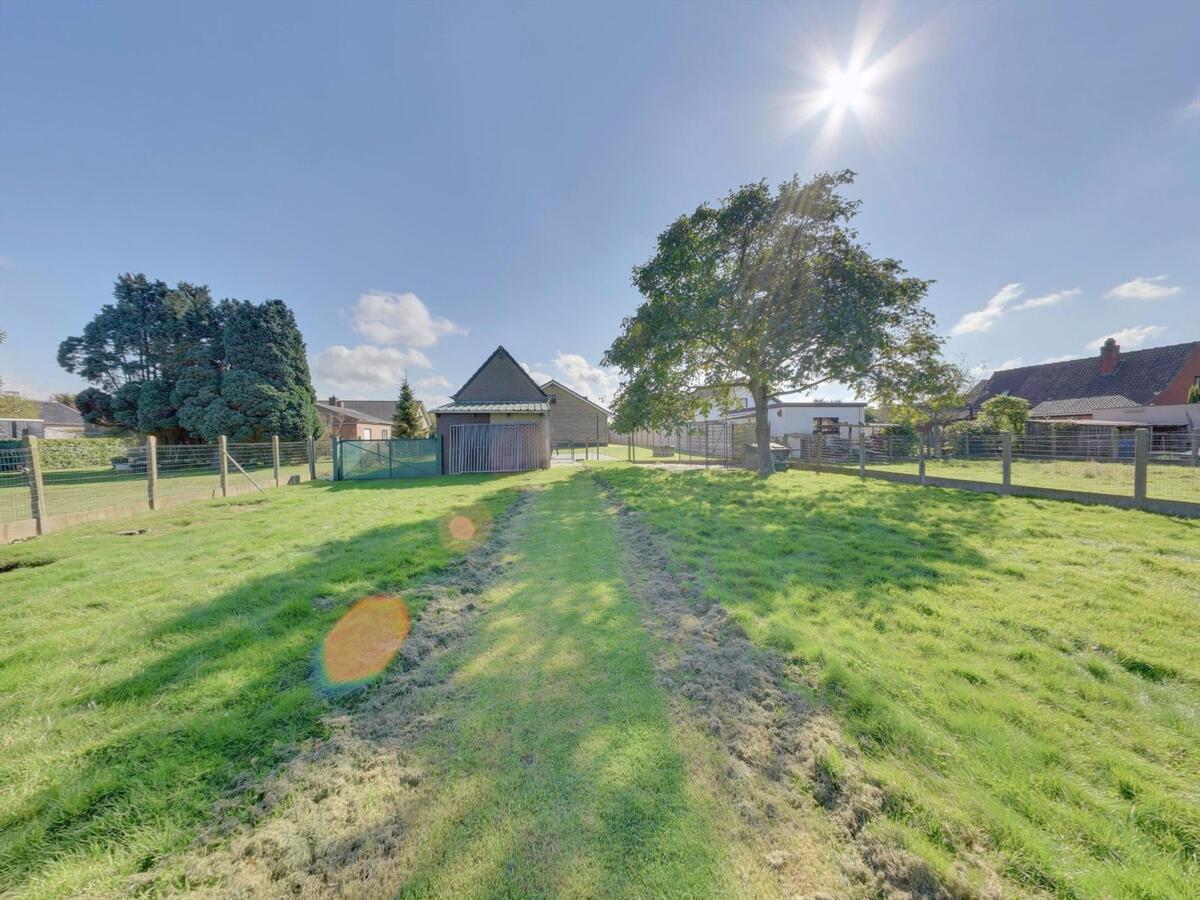 Uitstekend gelegen villa in bungalowstijl 