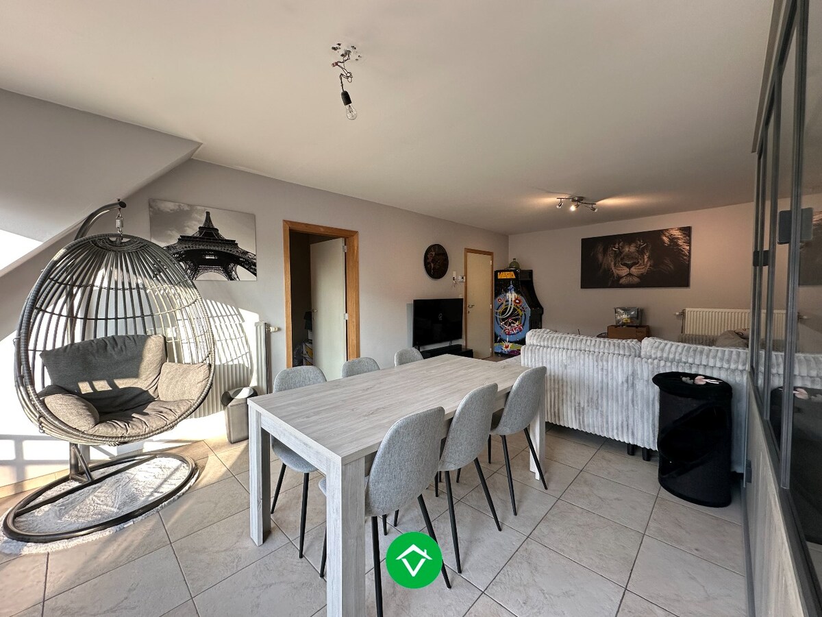 Appartement met 3 slaapkamers en garage te Eernegem 