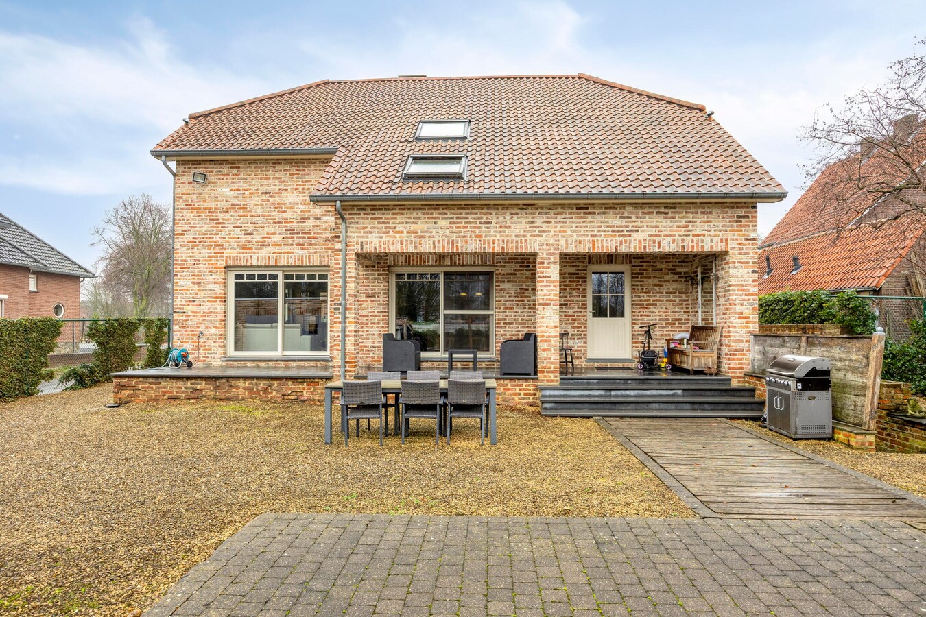 Charmant Stokkem : Landhuis met bureel en 4 slaapkamers 