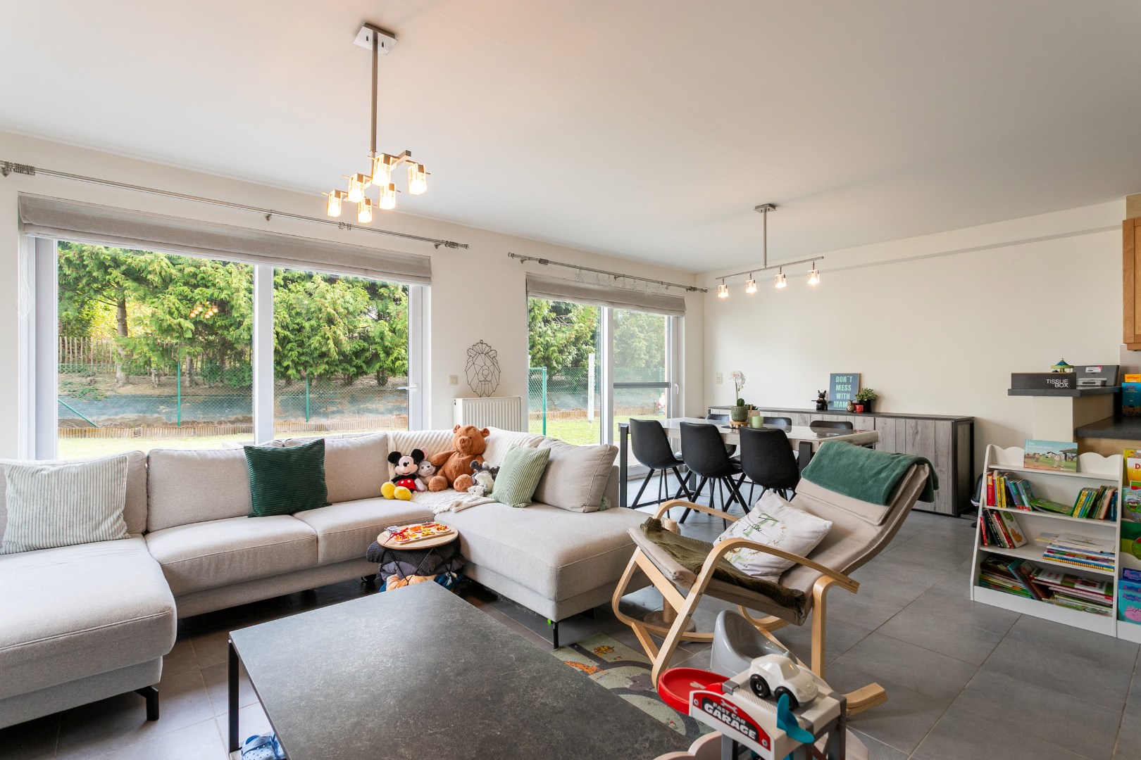 Instapklaar gelijkvloersappartement met 3 slaapkamers en tuin 