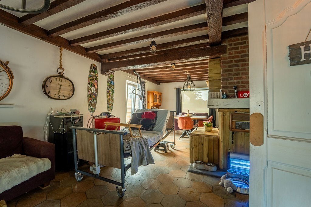 RUIME GELIJKVLOERSE WONING MET 3 SLAAPKAMERS, GARAGE EN RUIME TUIN TE HASSELT (KERMT) 