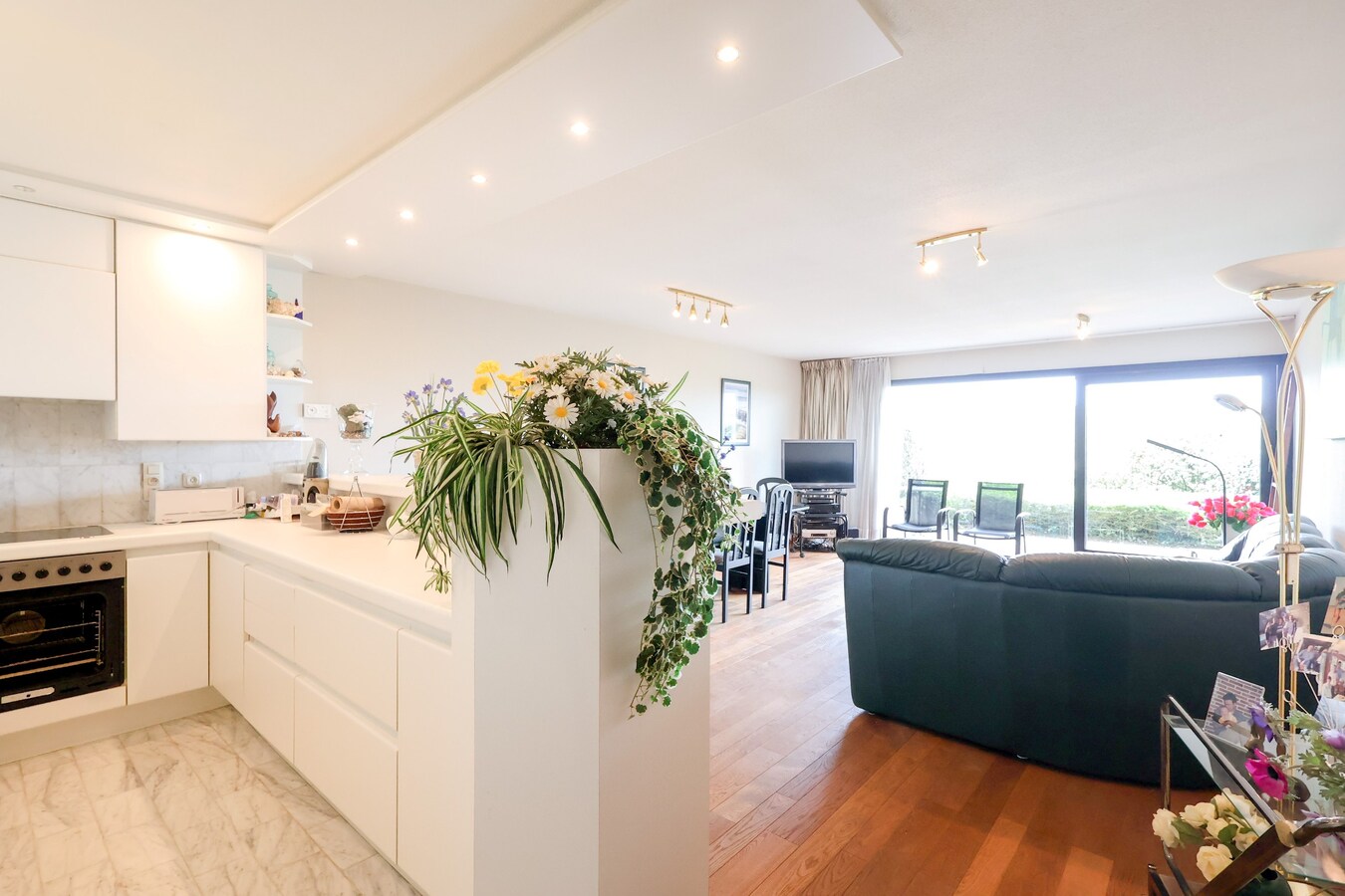 Ruim 3-slaapkamerappartement op de zeedijk met 2 grote terrassen 