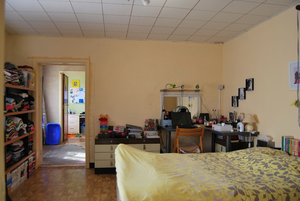 Te renoveren woning met bijgebouwen op 3516m² te Wachtebeke 