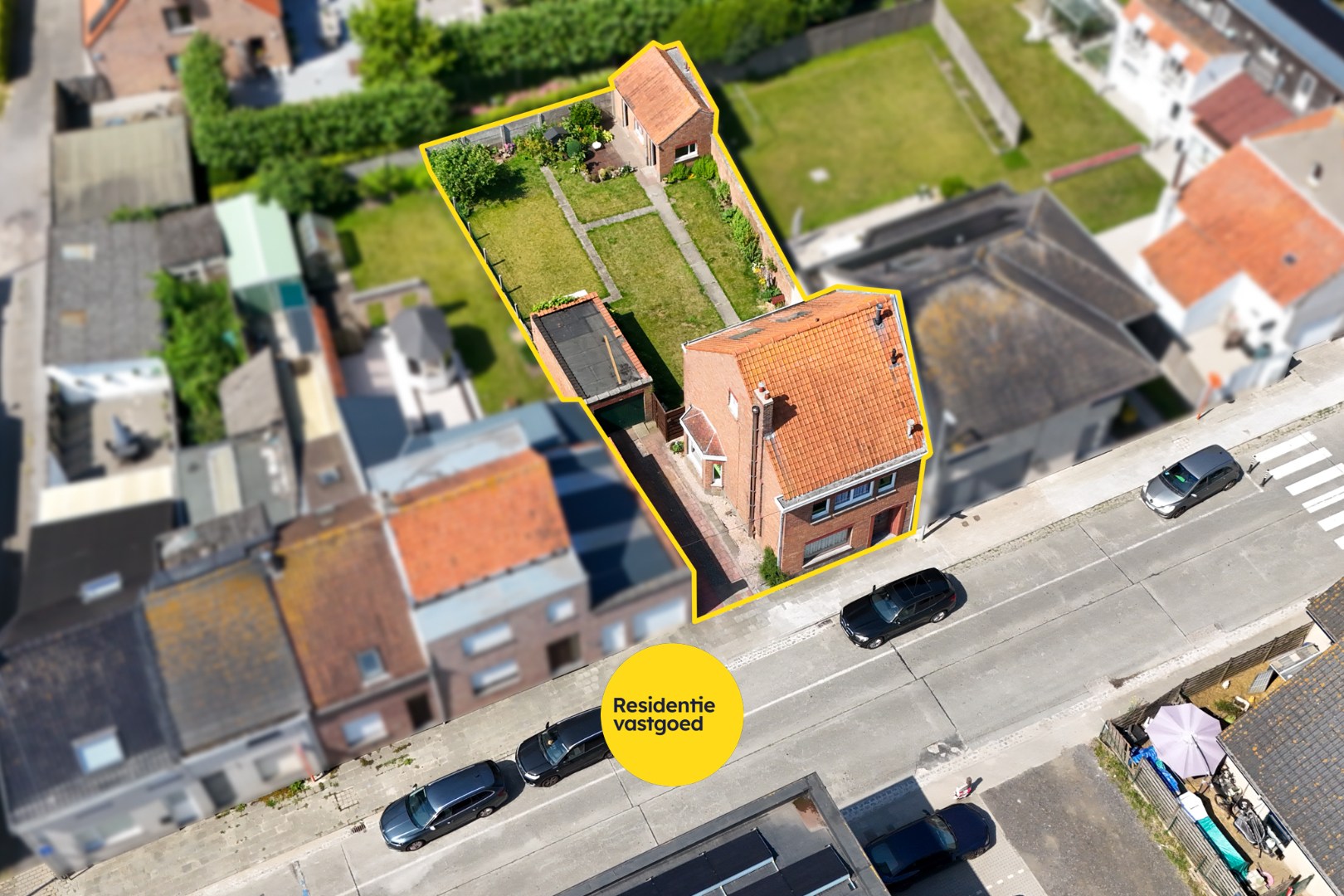 Ruime halfopen woning met 4 slaapkamers, tuin en garage 