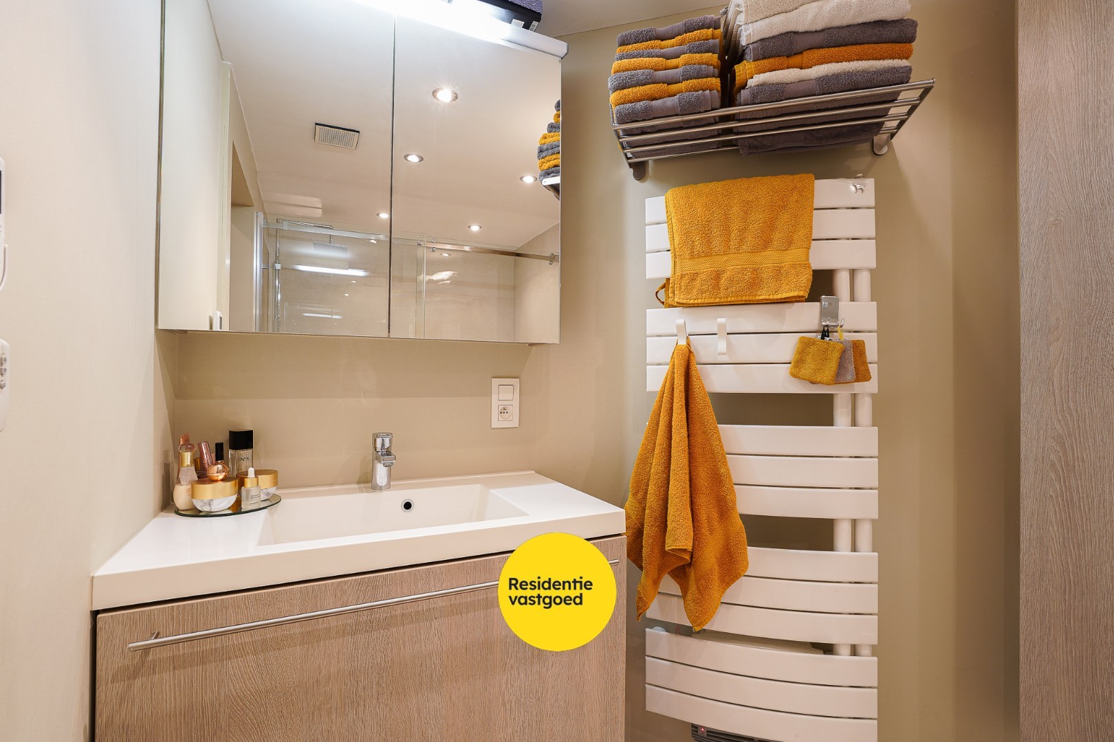 Luxueus appartement met 2 slaapkamers en ruim terras op centrale ligging 