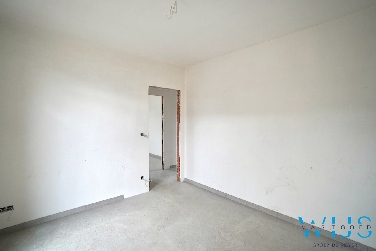 Nieuwbouw in aangename woonwijk te Oosteeklo ! 