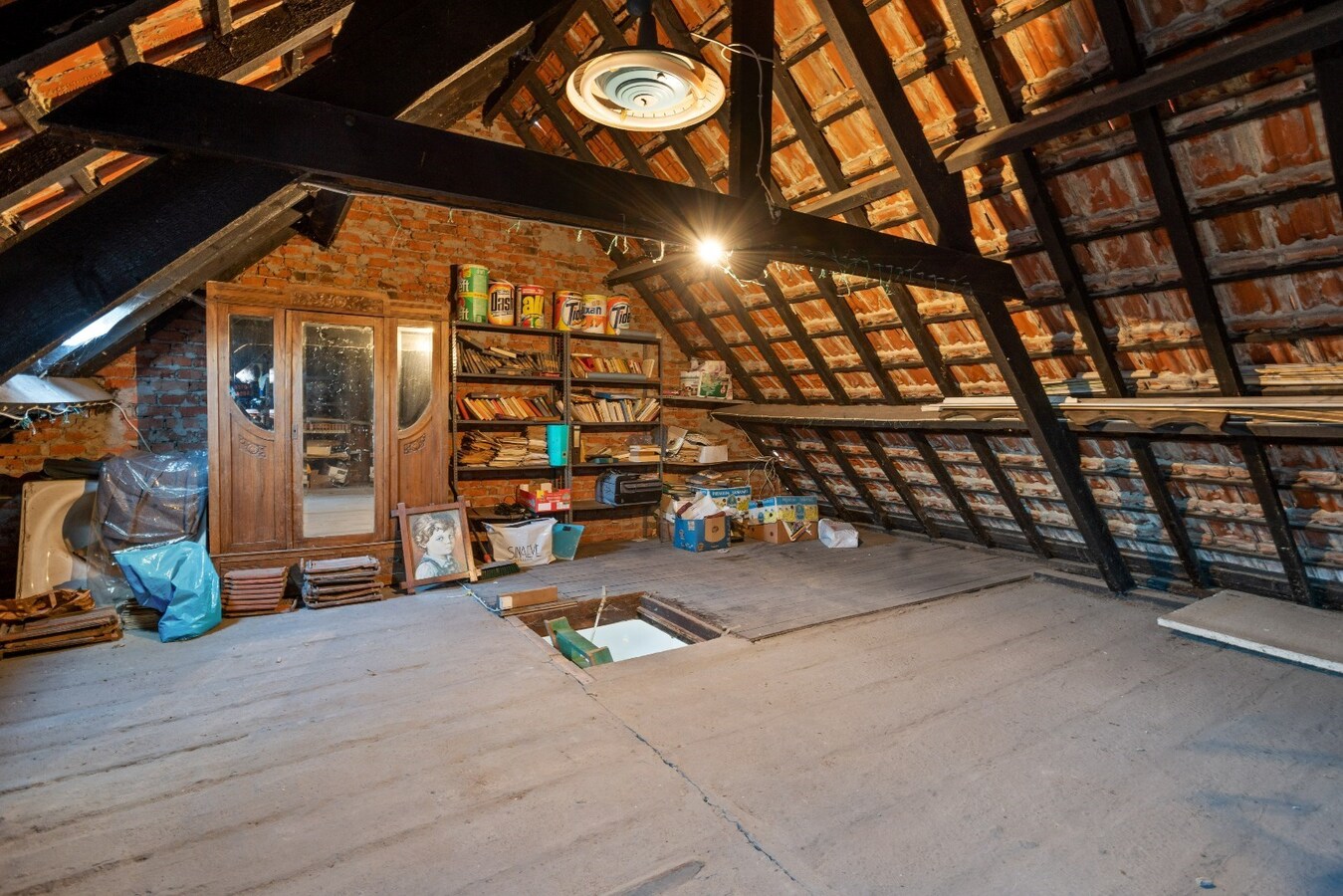 Degelijk gebouwde woning met drie ruime slaapkamers 