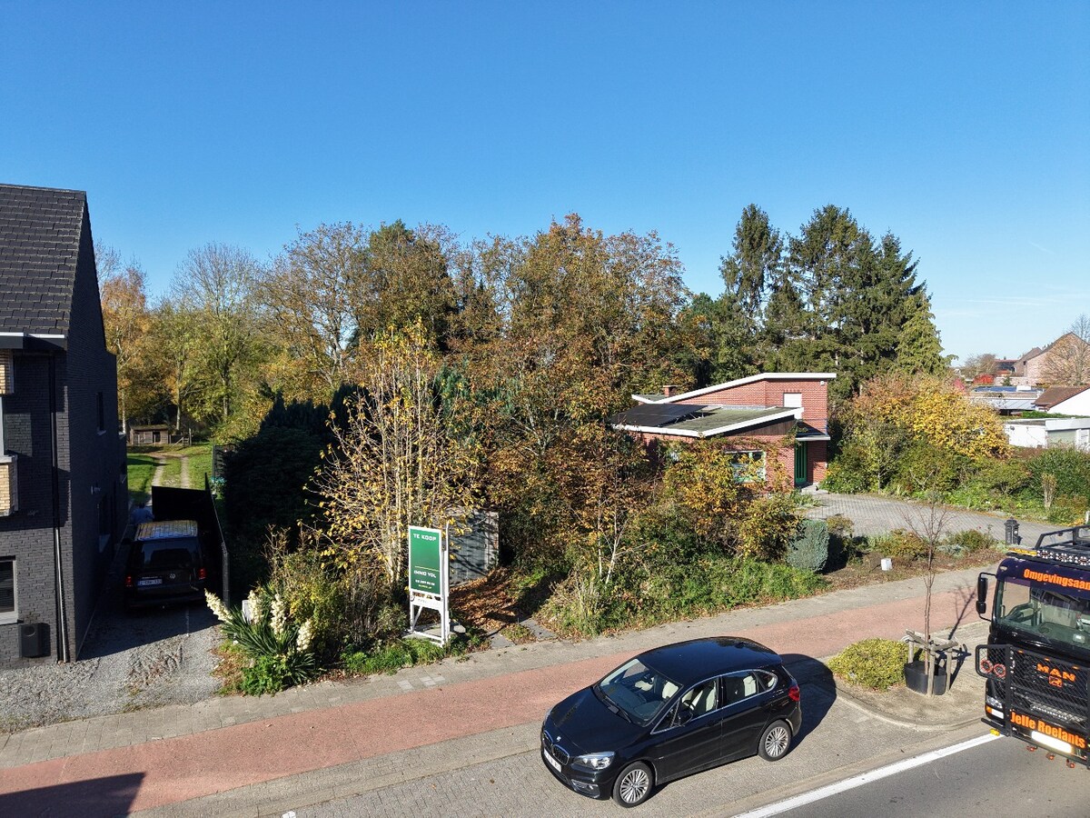 Mooie bouwgrond van 1.126 m² met west-oriëntatie 