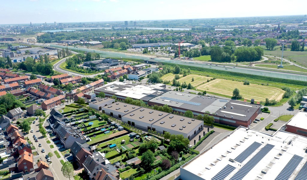 Magazijn te huur in bedrijvenpark Westpoort in Zwijndrecht