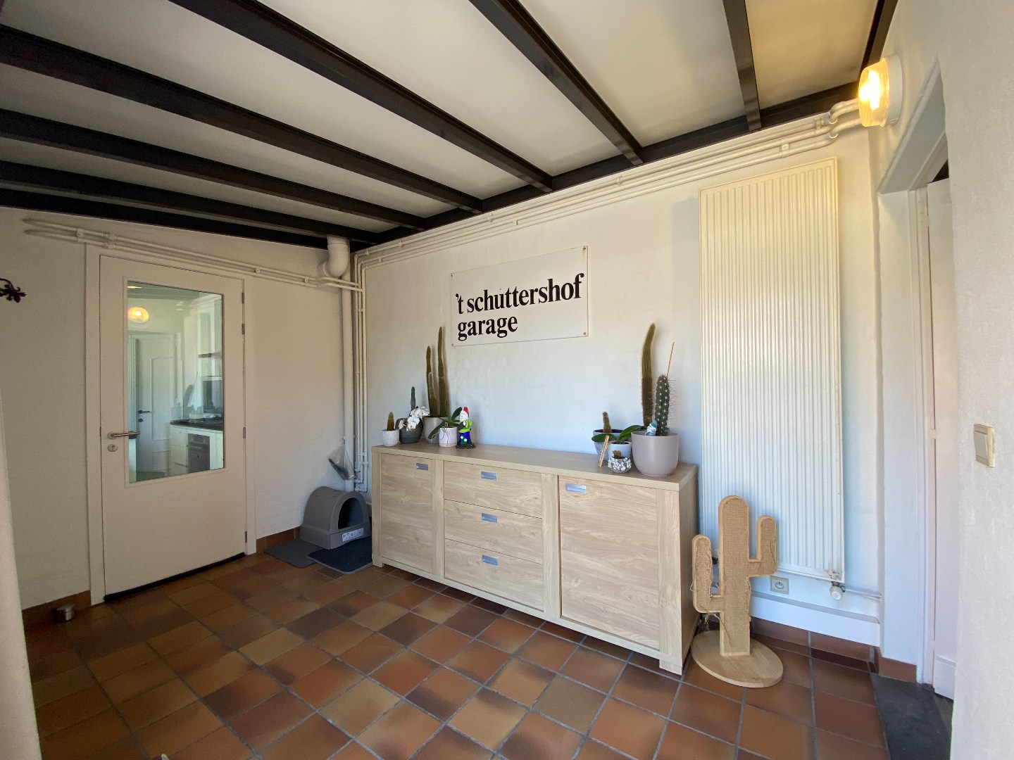 Instapklare gezinswoning met tuin en garage nabij centrum! 