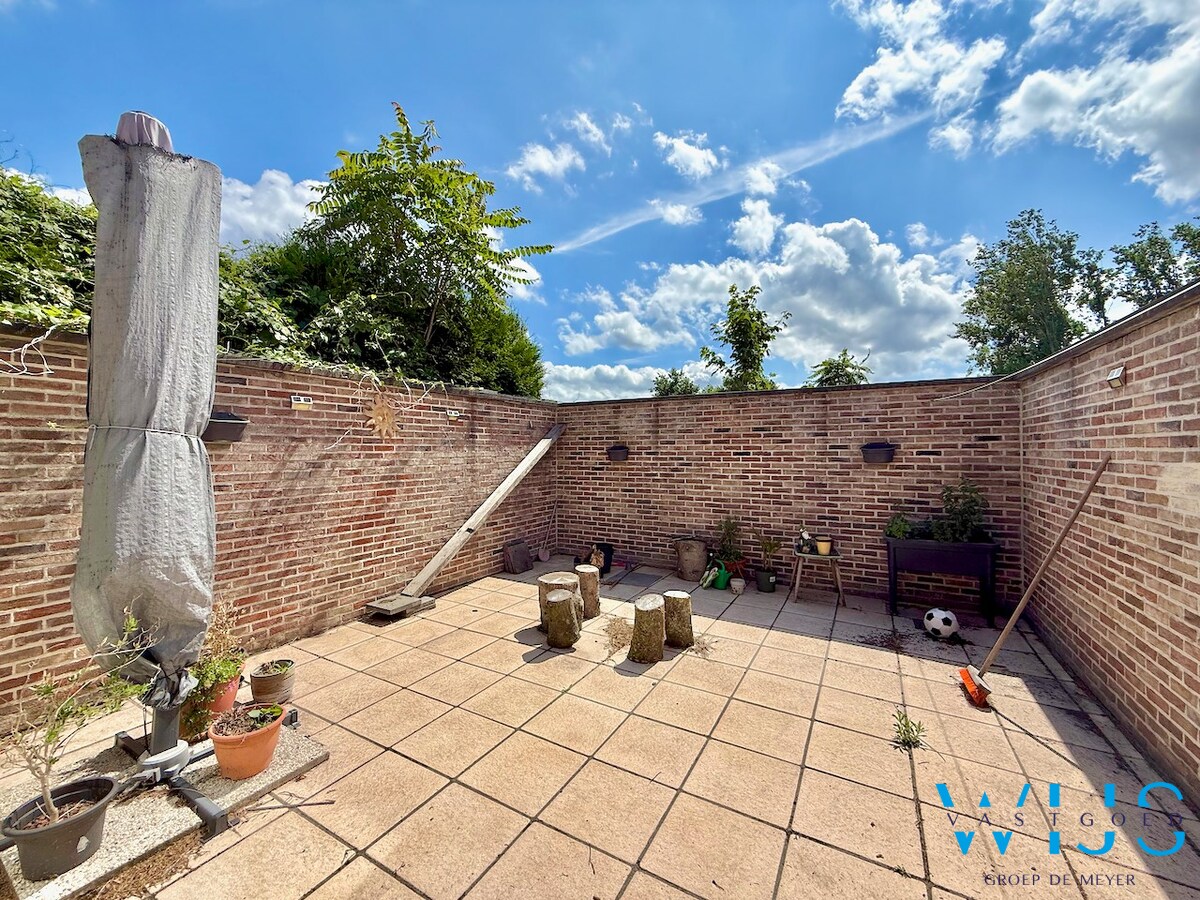 Woonhuis met 2 slaapkamers te Ertvelde ! 