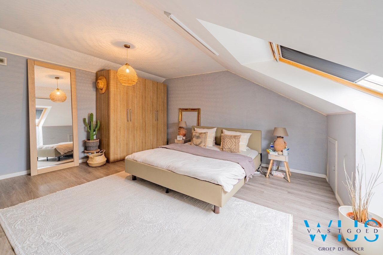 Recent duplexappartement met zeer aangenaam terras te Ertvelde ! 