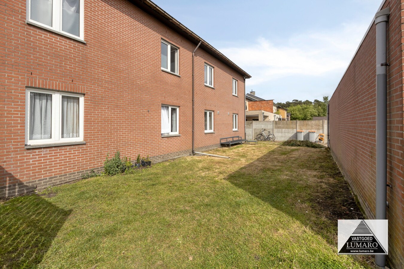 Gerieflijk appartement met garage – ook ideaal als investering 