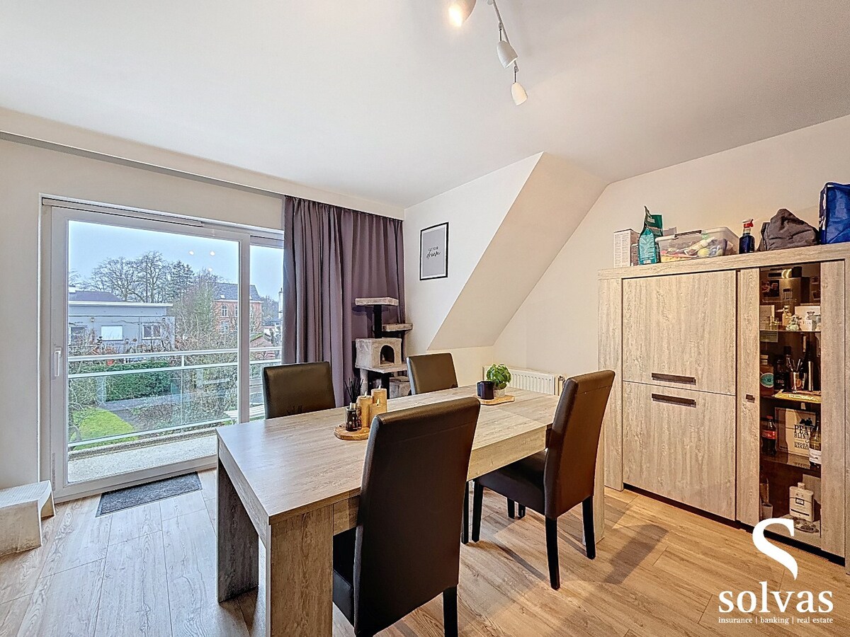 duplexappartement nabij de markt van Zomergem 