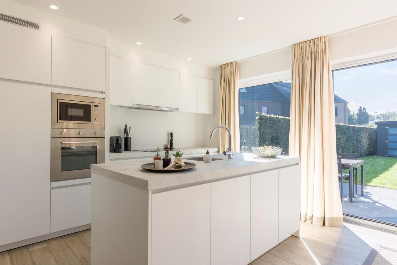 Nieuwbouwwoning met luxueuze afwerking te Merelbeke 