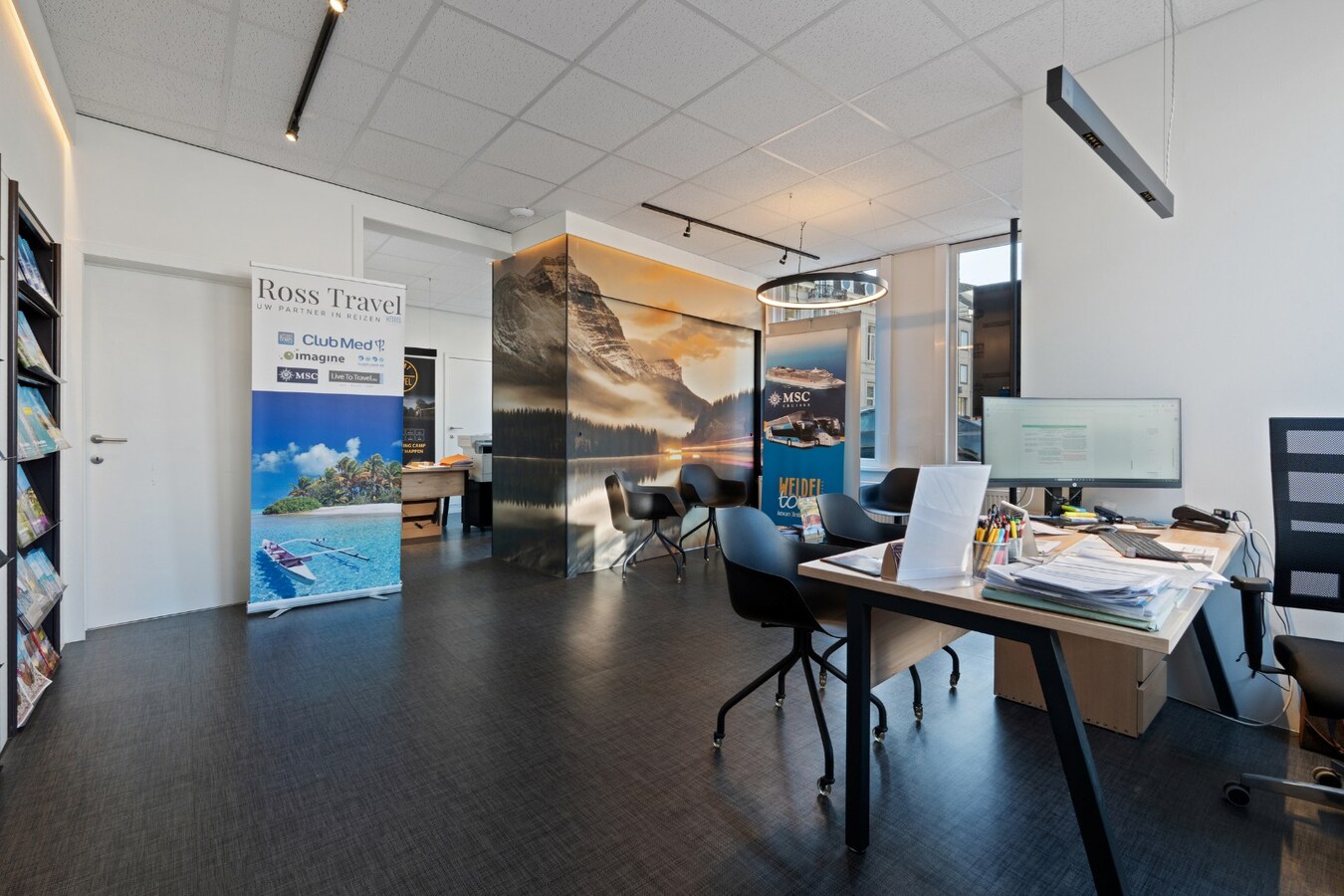 Handelswoning in centrum Zomergem! 