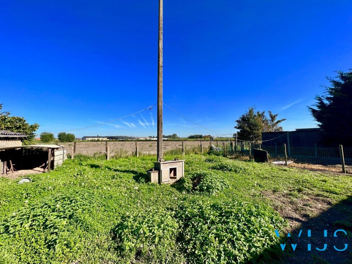 Te renoveren woonhuis op 1.526m² te Evergem ! 