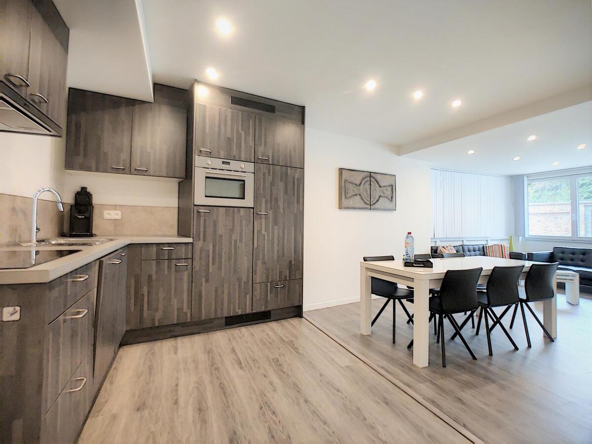 Zeer leuk, volledig gerenoveerd appartement - Heist 