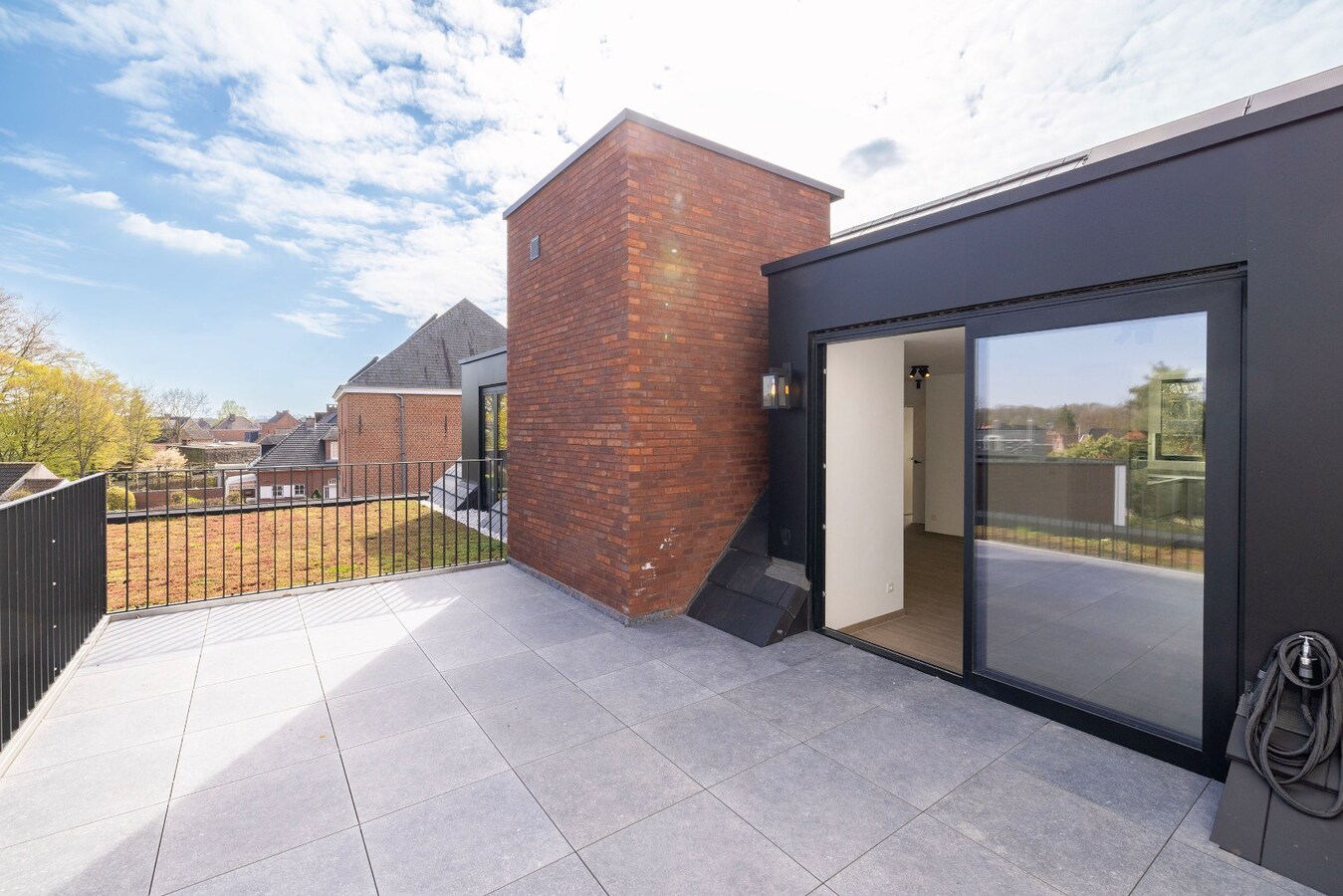 Nieuwbouwappartement - 2 slpks - staanplaats - lift - toplocatie 