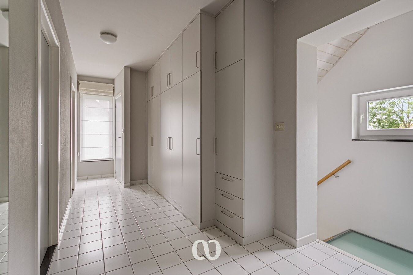 Ruime woning met prachtige tuin en bijgebouw te koop in Oudenaarde 