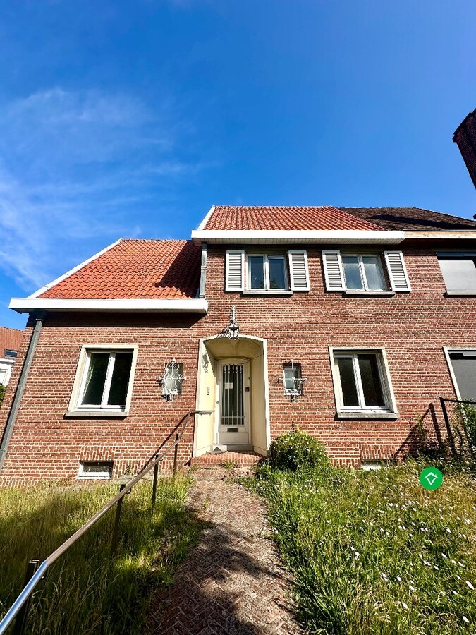 Charmante gezinswoning met karakter op topligging in Nieuwpoort 