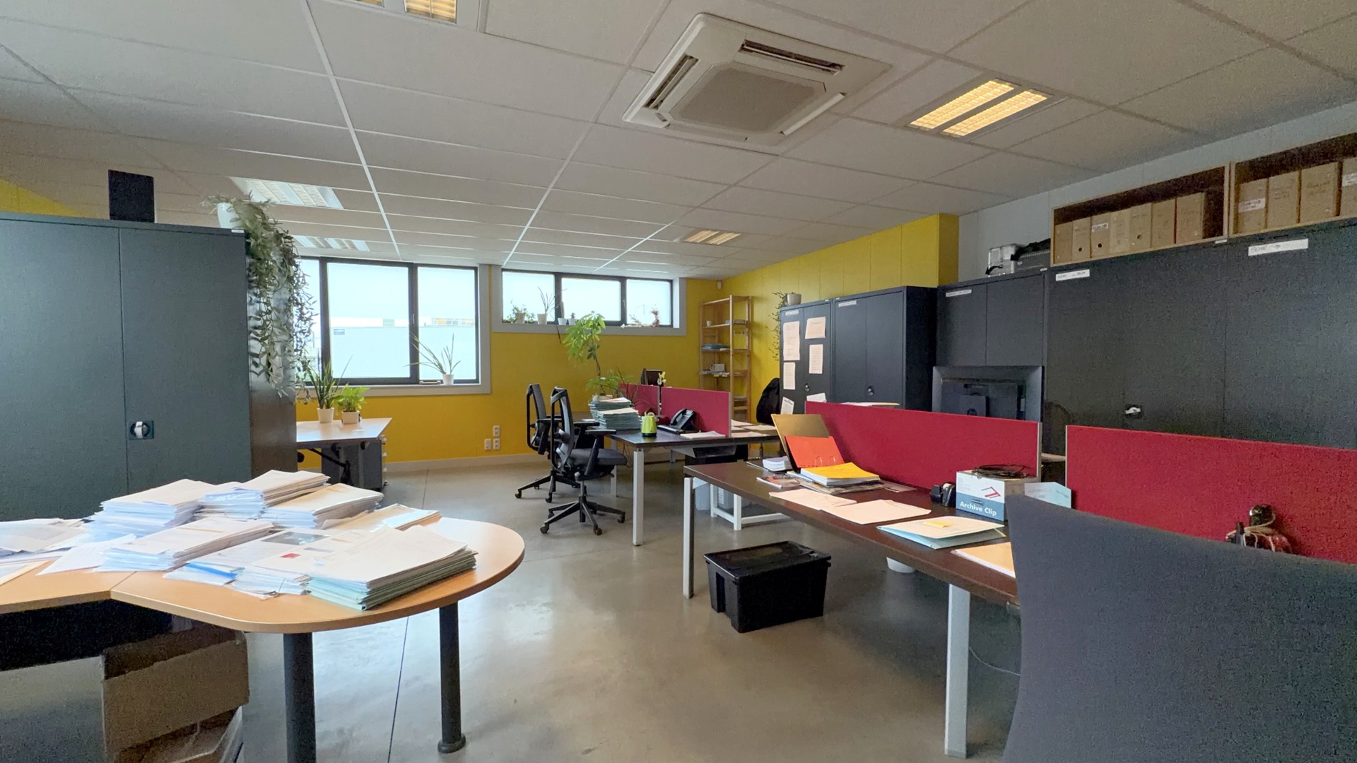 Kantoor te huur op toplocatie aan klaverblad E40xE17 in Gent