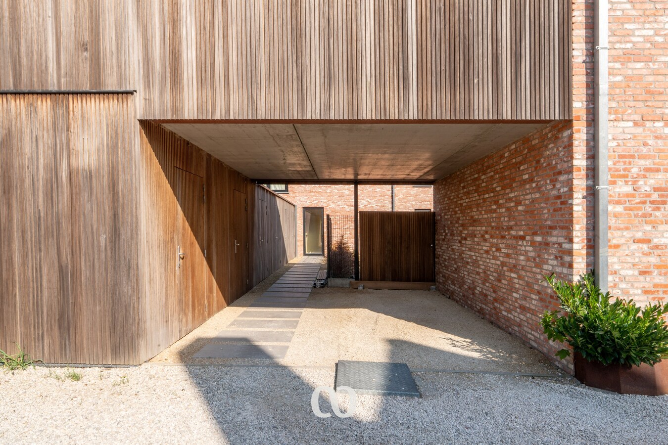 Ruime casco woning met tal van mogelijkheden! 