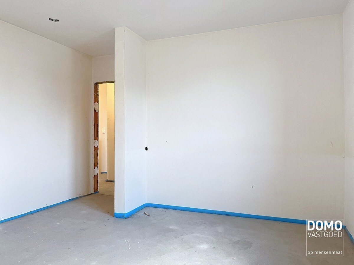 MODERNE NIEUWBOUWWONING CASCO PLUS MET 3 SLAAPKAMERS 