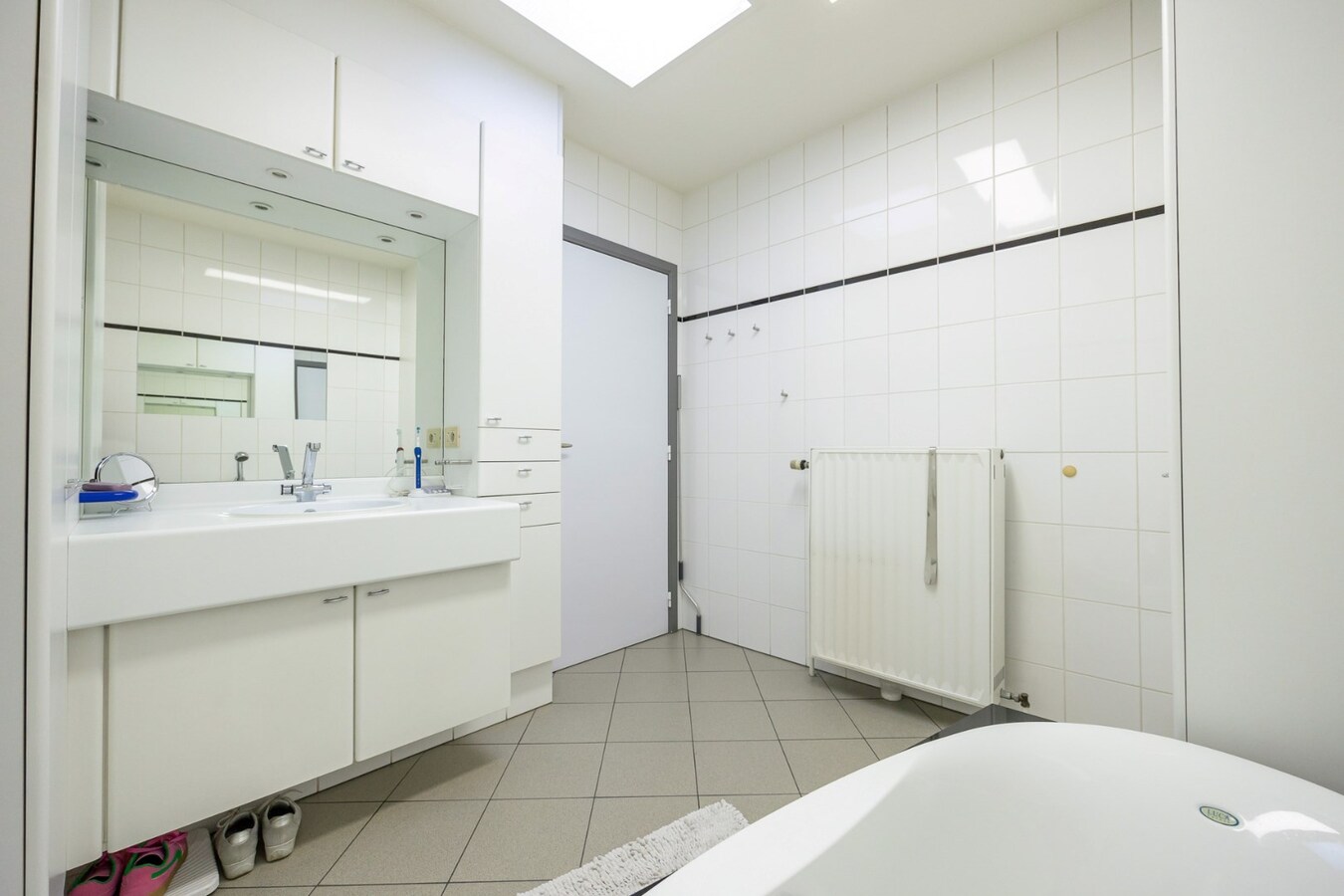 Karaktervolle gezinswoning met 6 slaapkamers in hartje Schilde 