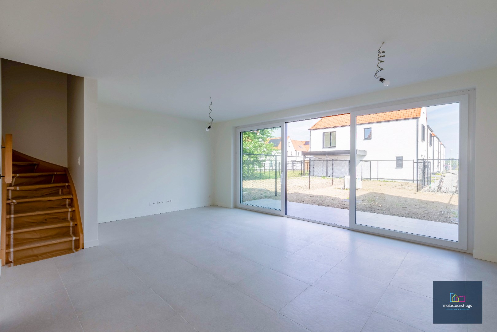 Kwalitatieve Lalys nieuwbouwwoning met tuin en parkeerplaats 