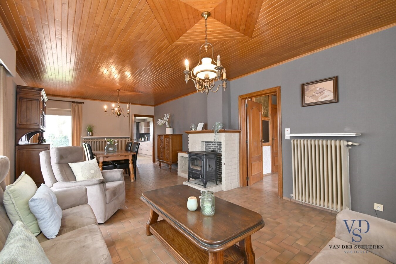 Eigendom met mogelijkheden op  meer dan 1500 m² 