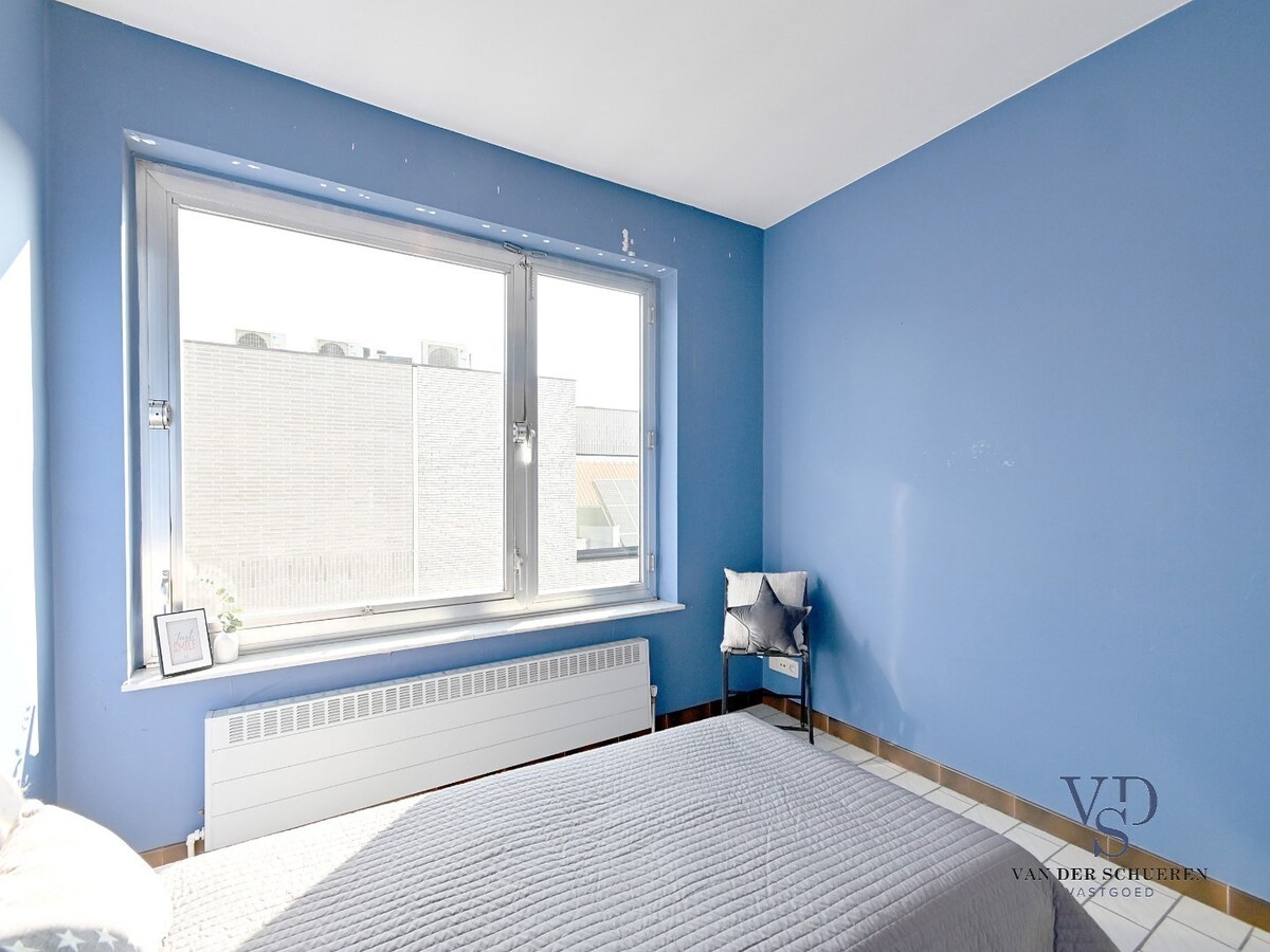 Lichtrijk appartement centrum Gavere. 