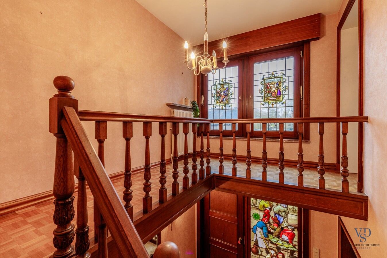 Statige Half Open Bebouwing 