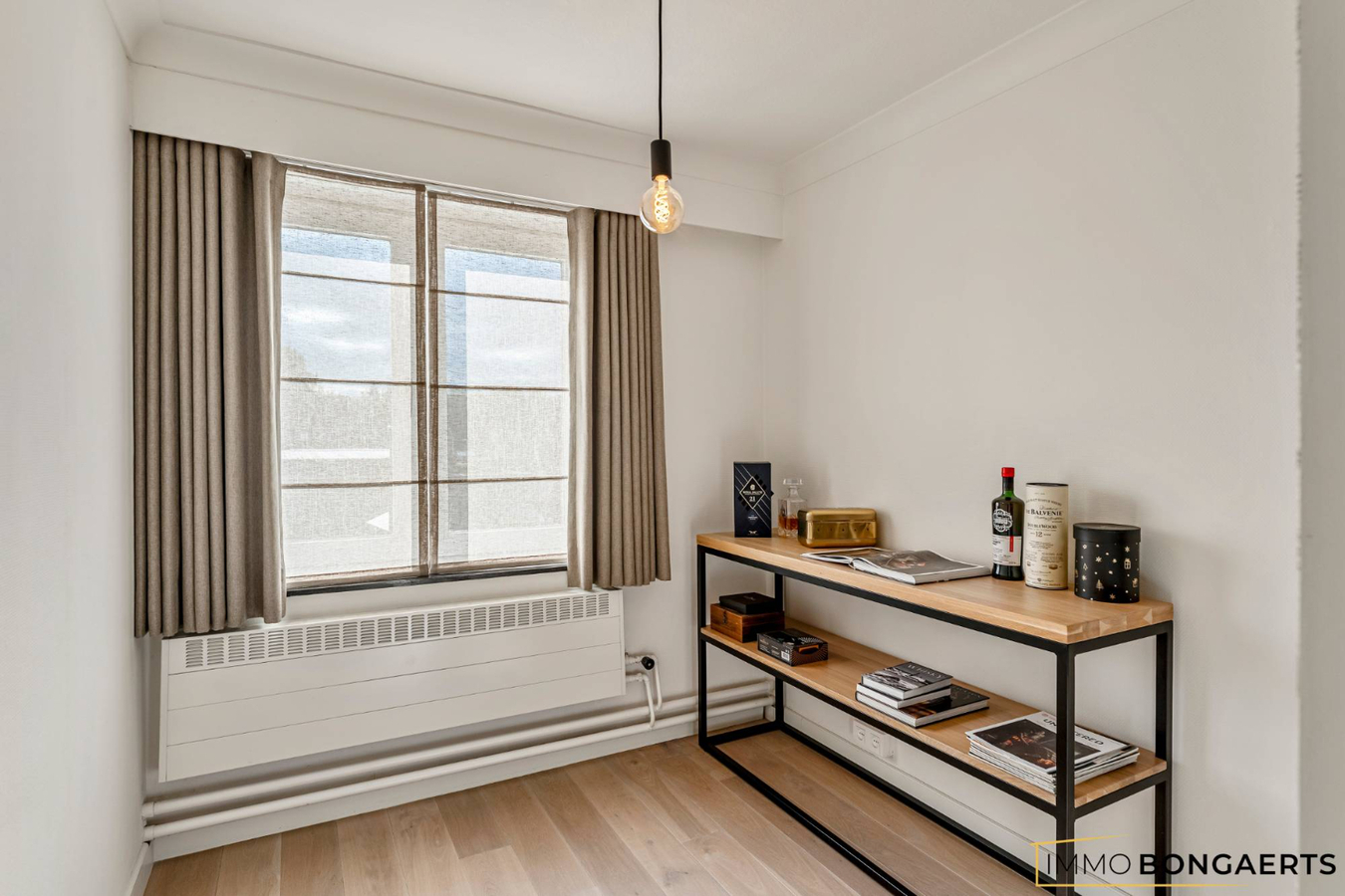 Instapklare woning op rustige ligging in As 