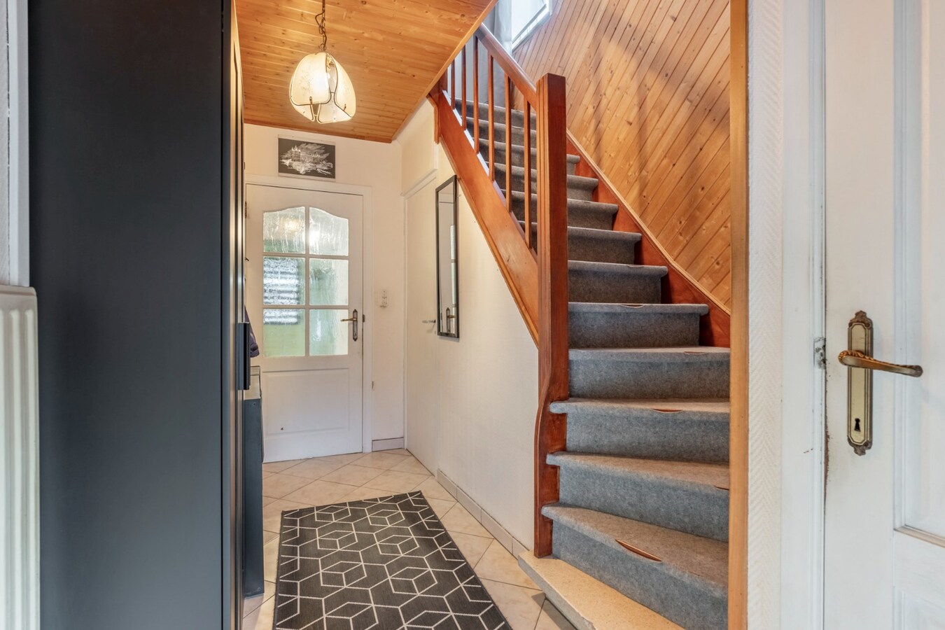 Ruime rustig gelegen woning met 3 slaapkamers. 