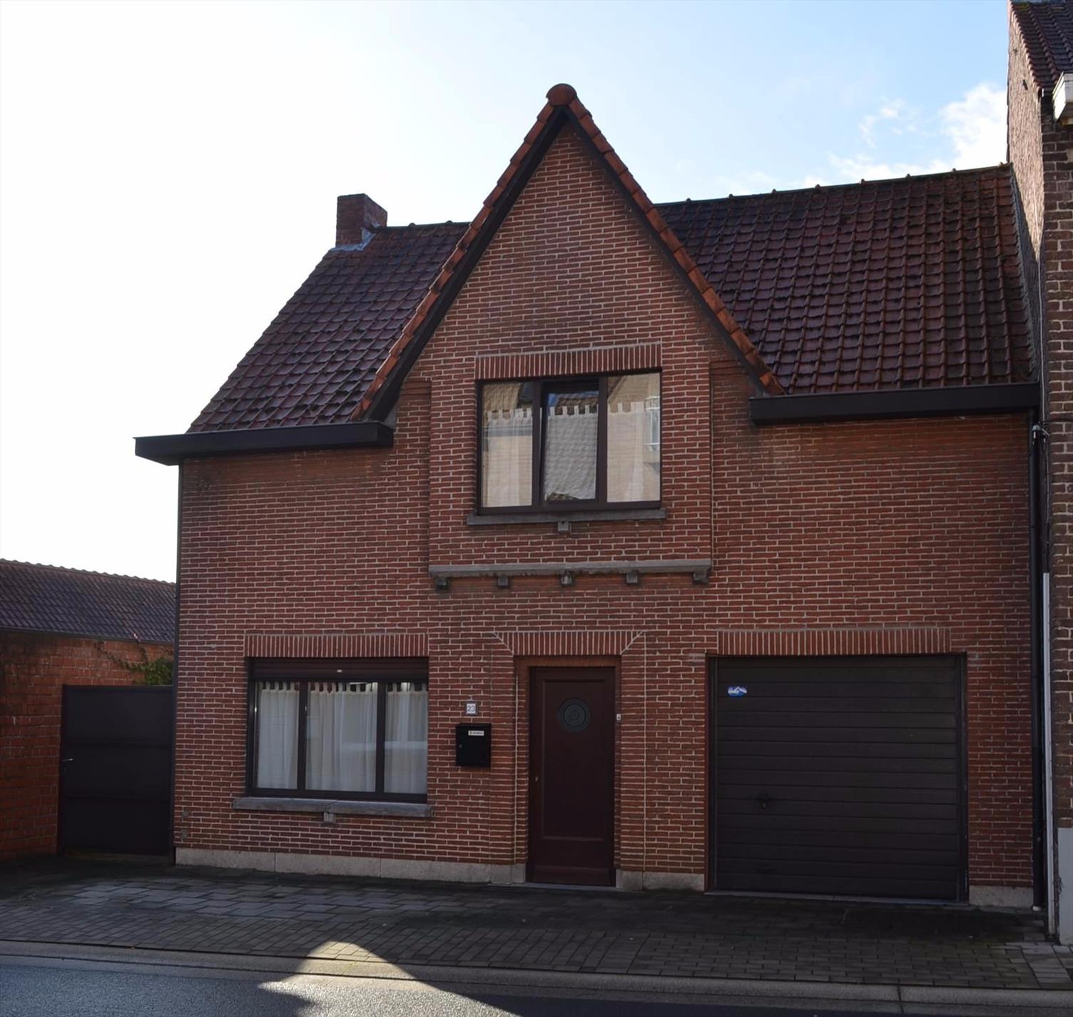 Charmante gezinswoning met zonnige tuin op 590 m²  te centrum Maldegem 