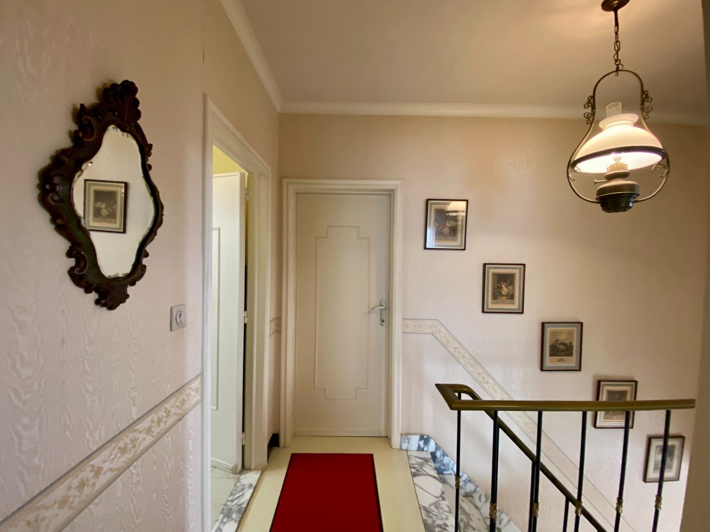 Degelijke te renoveren halfopen woning met tuin en garage op 293 m²! 