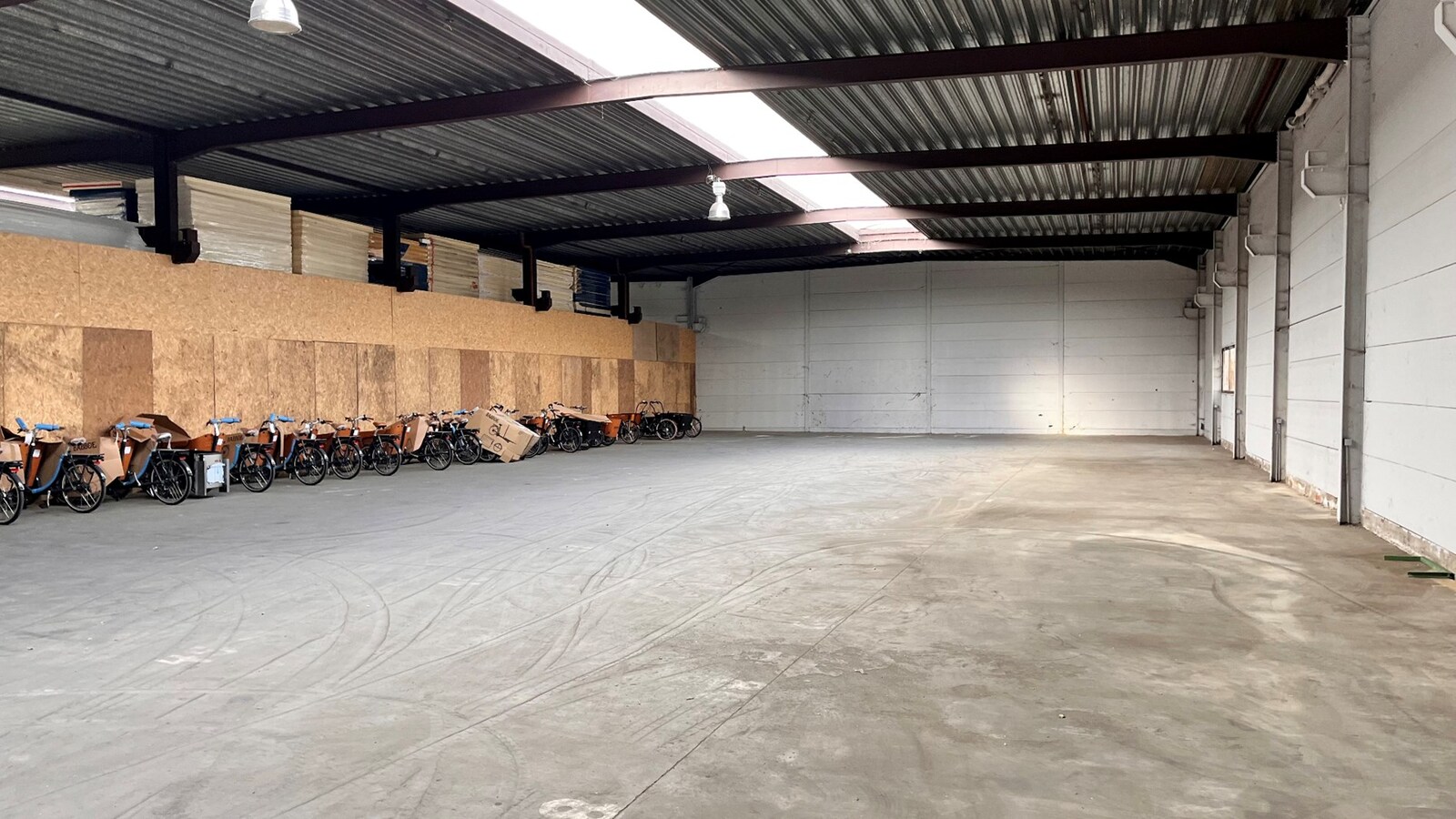 Opslagplaats gelegen te Herk-De-Stad. 