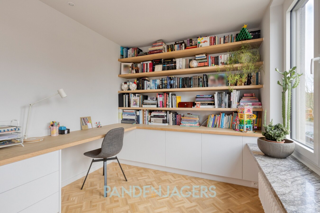 Stijlvol gerenoveerde woning in rustige buurt van Kontich-Kazerne 