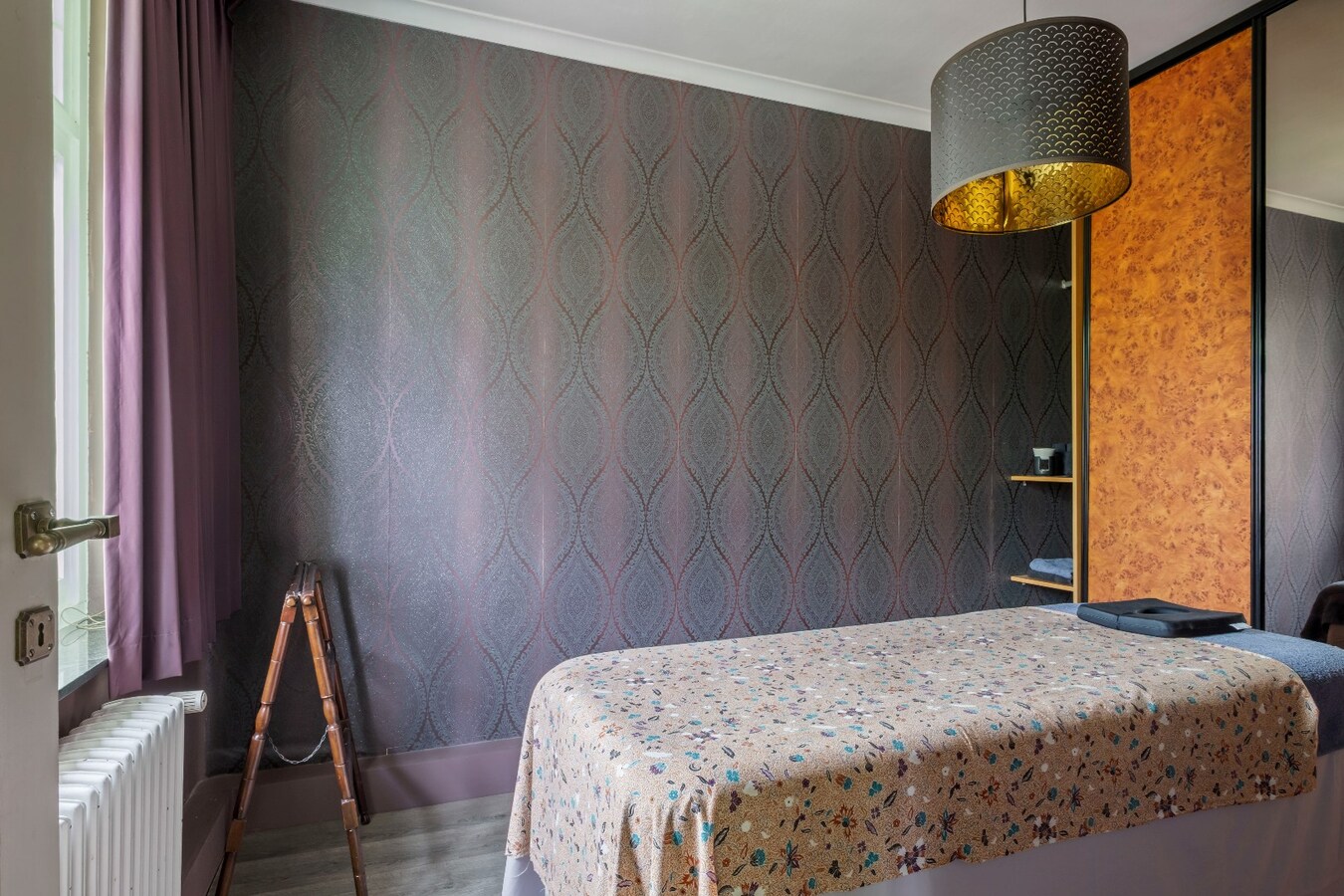 Exclusieve villa met buitenzwembad en privéwelness te Waregem ! 