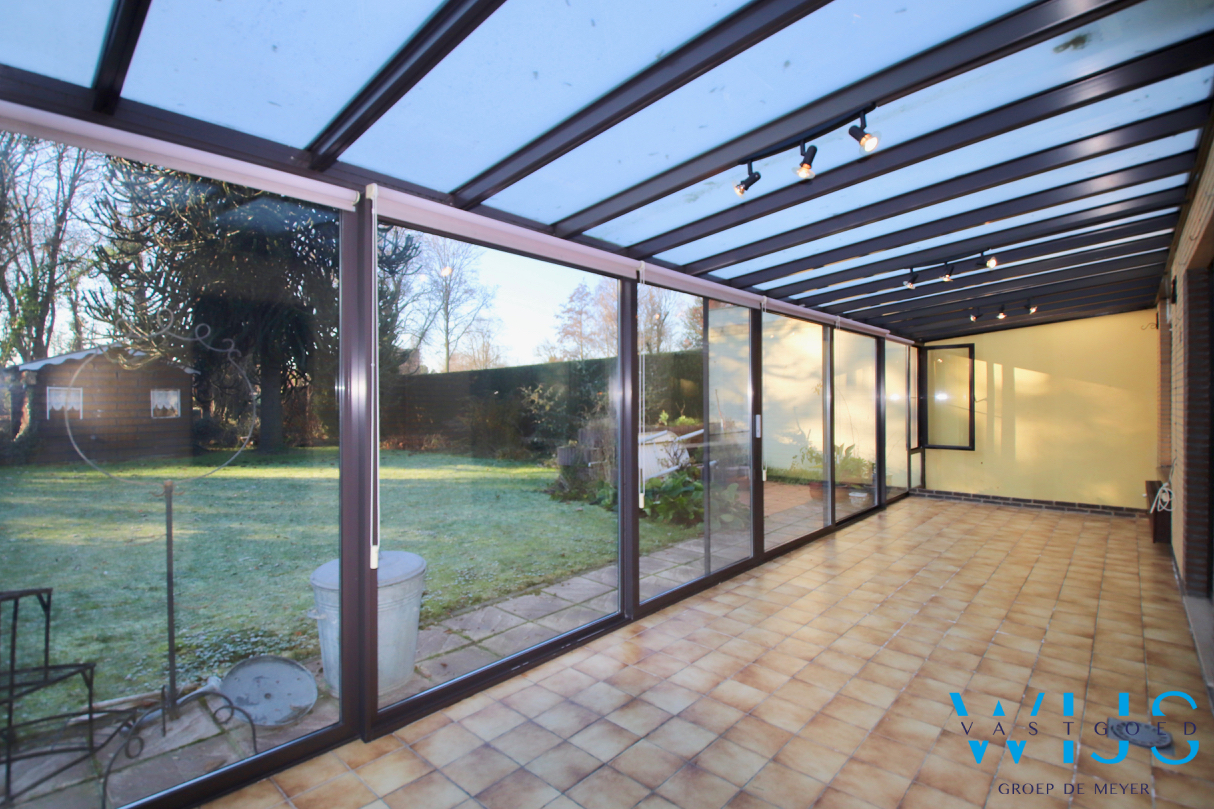 Stevige ruime gezinswoning op een prachtig perceel te KLUIZEN ! 