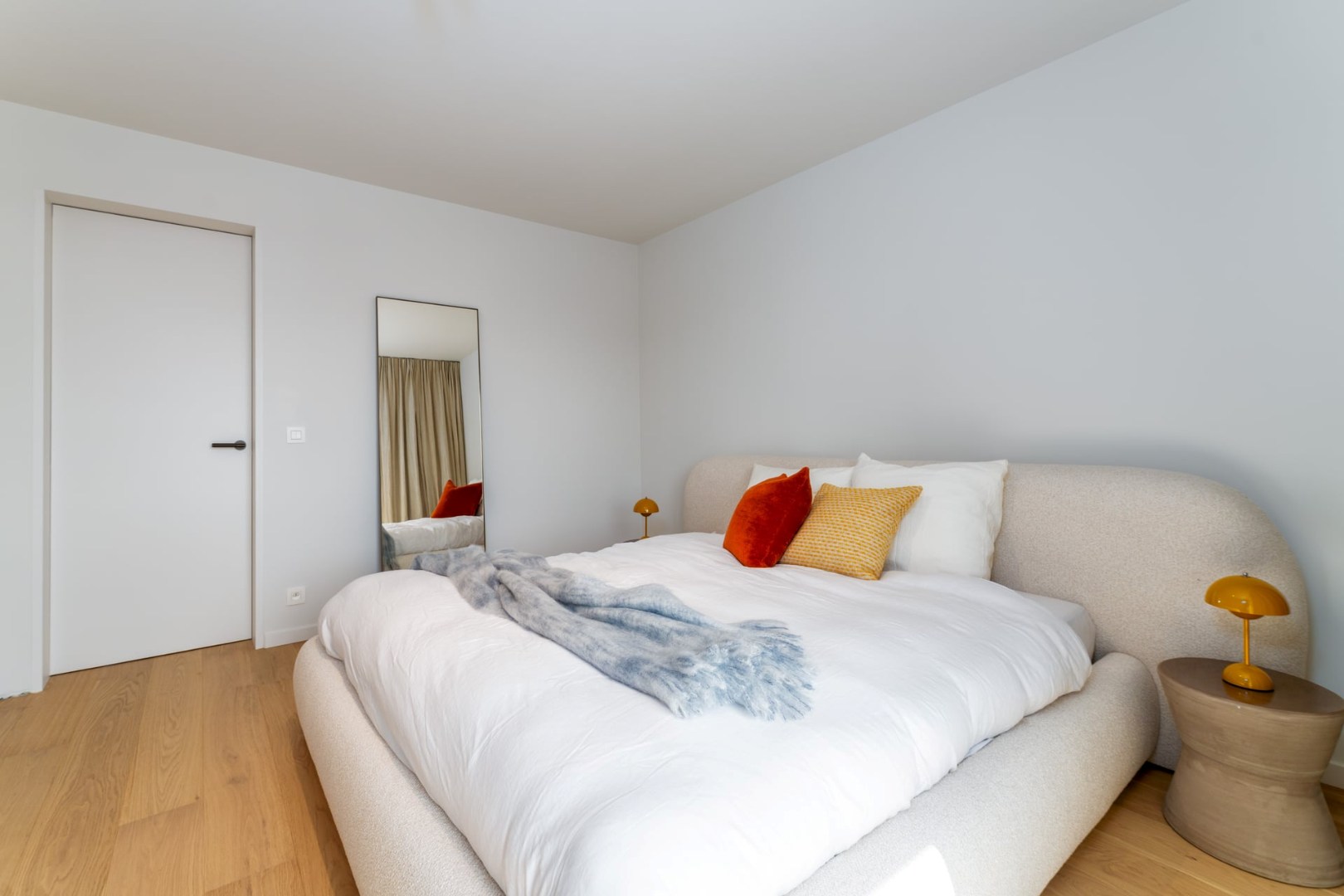 APPARTEMENT HAUT DE GAMME DE 2 CHAMBRES AVEC TERRASSE ET VUE SUR MER 