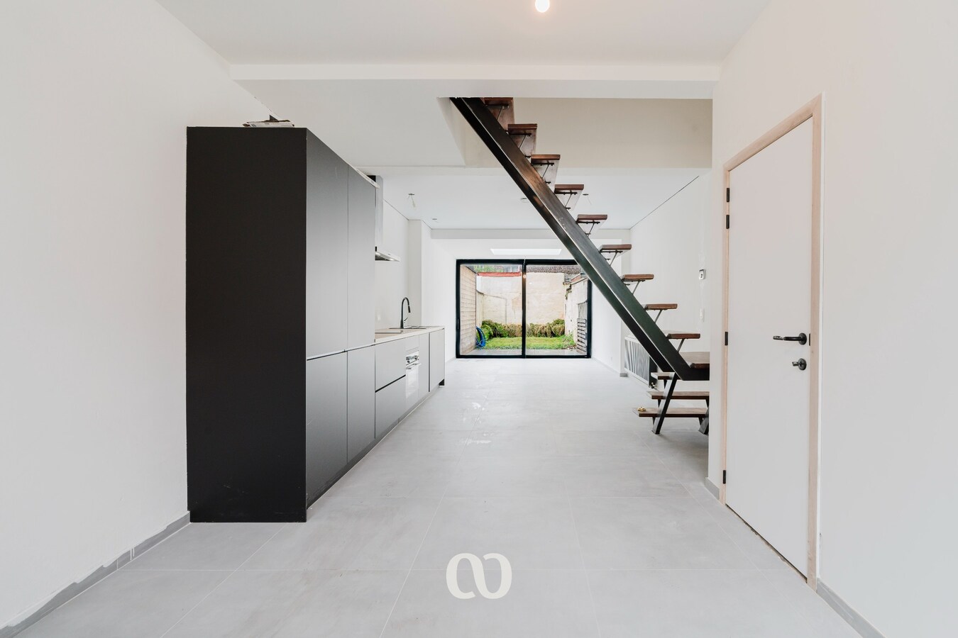 Volledig gerenoveerde woning met EPC A en zonnige tuin in Gent 