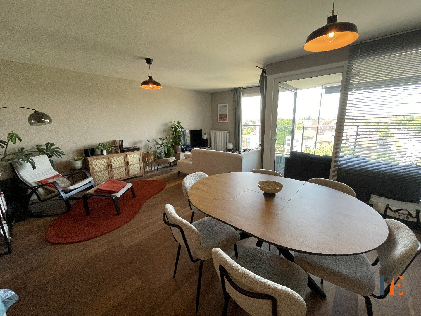 Appartement  2slpk, met garage, terras en zicht op het water. 